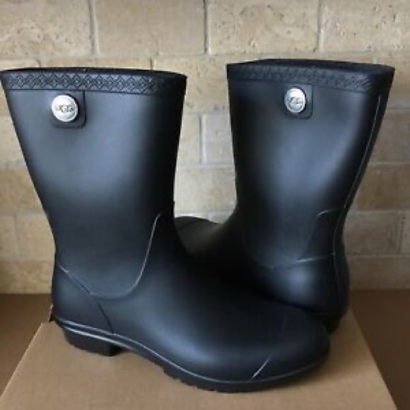 ugg matte black rain boots
